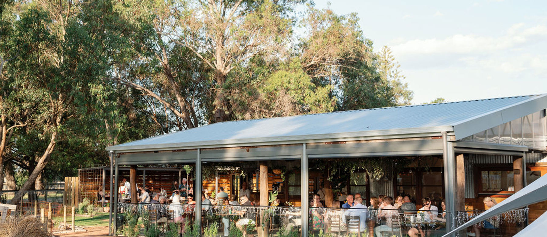 003 11 Acres Farm Cubby Cafe First Dinner 2024 Valentine Girardot Perth Photographer (2)